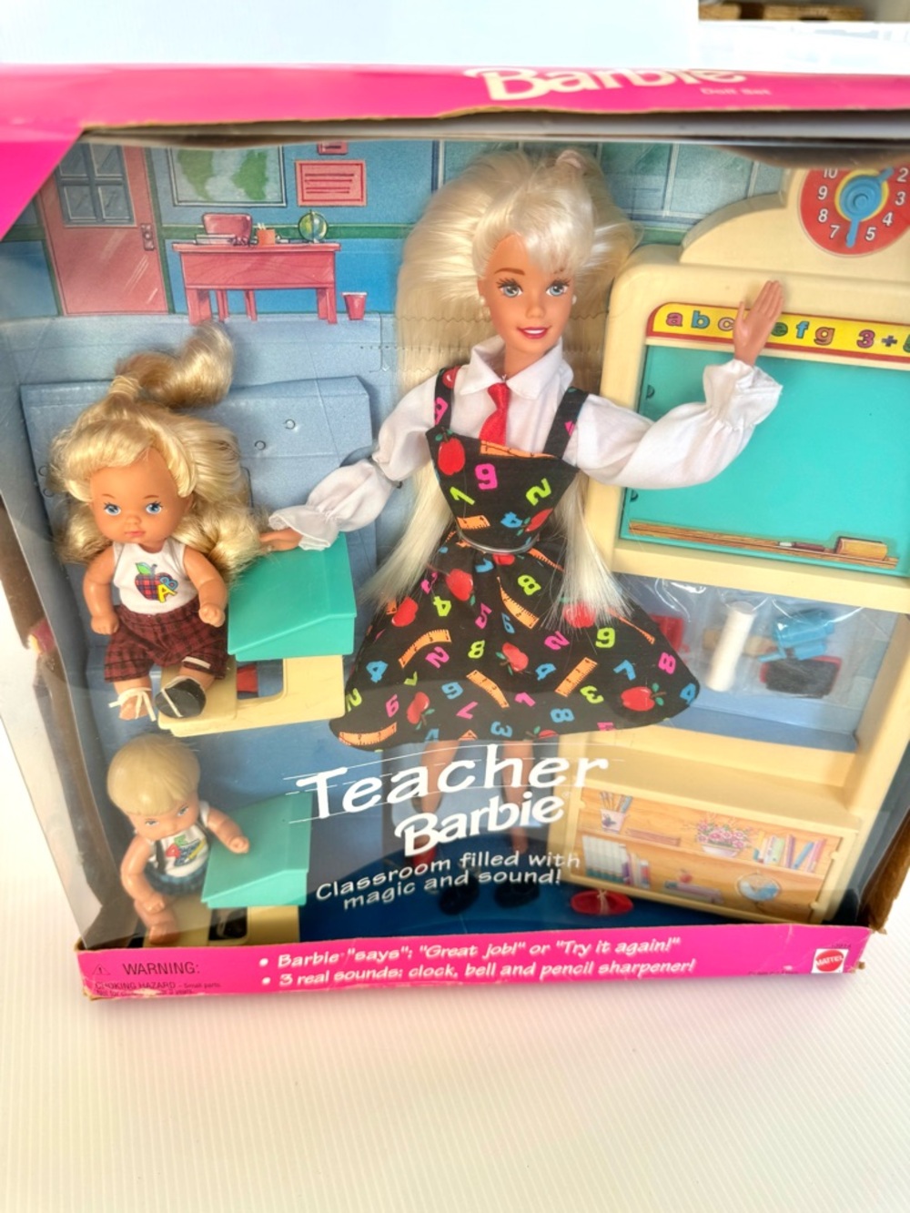 🩷NIB. Vintage. Barbie Teacher and Classroom set with two toddlers
